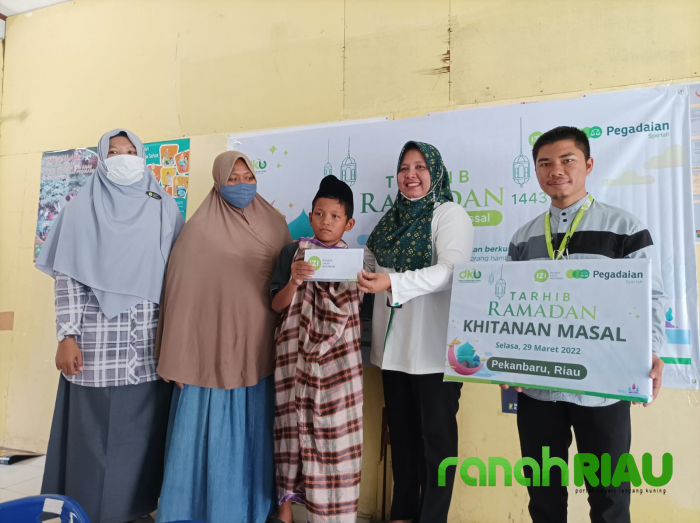 program Khitanan Massal IZI Riau bersama Pegadaian Syariah Subrantas di Pandau Permai